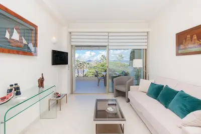 Image de Vue Mer, Cannes Croisette, au Pied des Plages