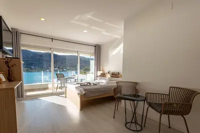Image de Studio moderne - Superbe vue sur la mer, 4 * et piscine, restaurant sur place - Ap 1