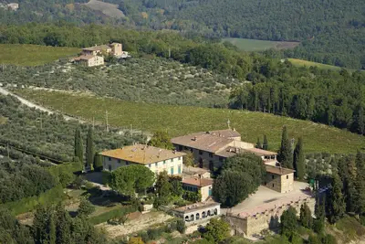 Image de Appartement avec piscine, climatisation, Wifi, Tv, vue panoramique, près de Greve In Chianti