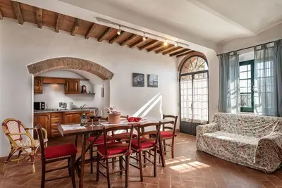 Image de Appartement avec climatisation, Wifi, piscine, Tv, vue panoramique, près de Greve In Chianti
