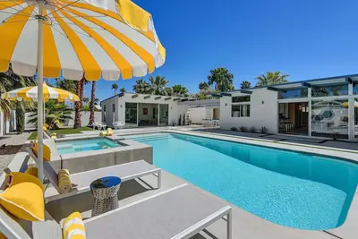 Image de Incroyable Mid-Century - Totalement rénové et chic