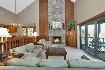 Image de Magnolia 4 Wpm: 3 Br \/ 3 Ba 3 chambres condo Ă Blowing Rock, 8 personnes