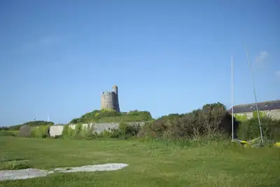 Image de Charmant appartement familial au centre de Saint-Vaast-la-Hougue avec wifi