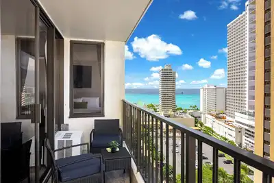 Image de 18e Fl. Récemment rénové w / Ocean Views | 1 bloc �� la plage | Parking gratuit