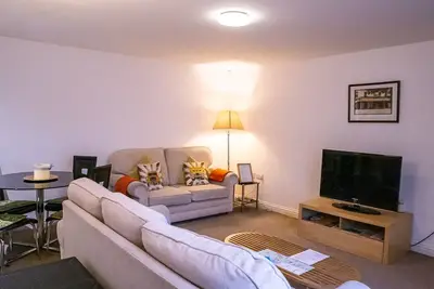 Image de Élégante maison moderne Mews dans le centre de St Leonards