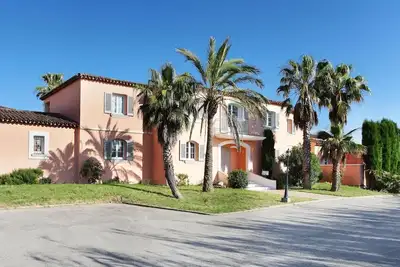 Image de Appartement à Grimaud avec Piscines