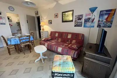 Image de Appartement T2 à 2 minutes de la plage avec loggia, parking privatif et commerces à proximité