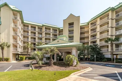 Immaculée directe Oceanfront Cambridge Unit à Litchfield By the Sea!