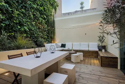 Image de Romantic Gem in Santos