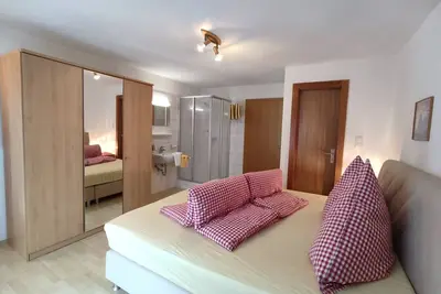 Image de Appartement Alpenrose pour 2-3 personnes - Appartements Apartments Pfausler Oetz