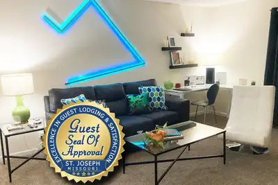 Image de Belle et propre maison de ville 2 chambres sur la rue privée