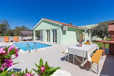 Image de Belle maison de 4 chambres à Fazana