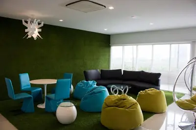 Image de Cozy Condo at The Meridin Medini