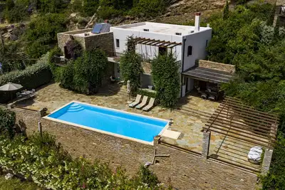 Image de Villa luxueuse, piscine privée, vues imprenables sur la mer, 100 km de sentiers de randonnée