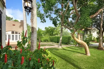 Image de “Beautiful Home with Saltwater Private Pool”Villa Casa Bronce - Deux Chambres Villa, Couchages 6