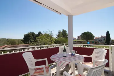 Vue mer, 300m de la plage, 3 chambres, 2 salles de bain, lave-linge / lave-vaisselle