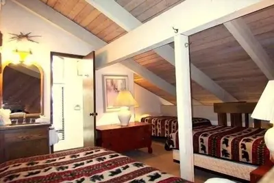 Image de Standard Condos with Free Parking