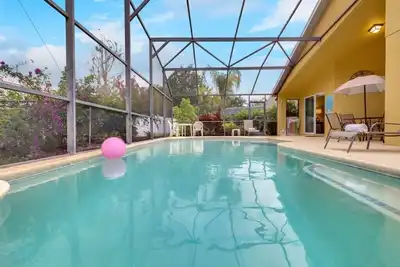 Image de Pool home - vues sur la conservation - jusqu'à 8 personnes