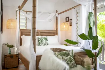 Image de 3 chambres Cottage tropical à Port Douglas, Pandanus Cottage 5 terrasses Fullmoon