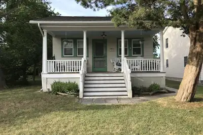 Image de Magnifiquement rénové Cottage, près de l'océan!