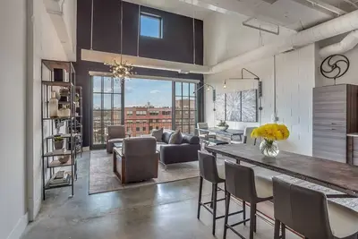 Image de Wheel Loft by Atlanta Luxury Rentals