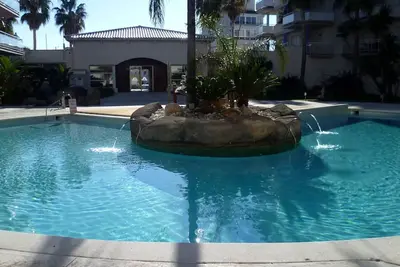 Image de Marina Quiet, Penthouse Roof terrace 83m Swimming Pool Jacuzzi, Bbq, Beach Park