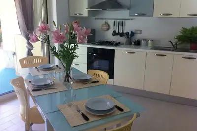 Image de Villasimius: Appartement La Chiocciola Entouré de verdure.