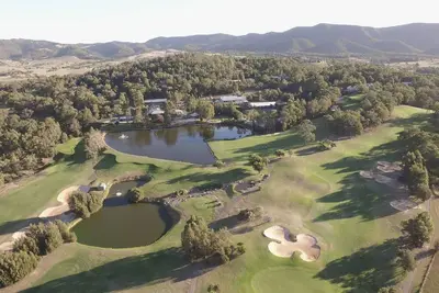 Image de Villa spa de luxe - Vignobles - Romance - Confort - Style - Escapade et détente!