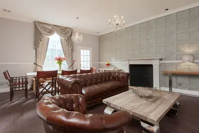 Image de Appartement dans un lieu prestigieux Édimbourg Central