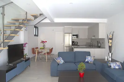 Idaira Ii nouvel appartement spacieux avec garage privé et distance de marche de la plage