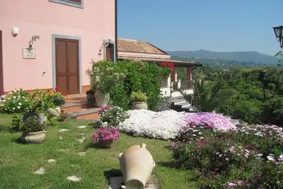 Image de Mascali: \"L'antico casale degli agrumi \"Maison / villa avec jardin-3 pieces 2-5 personnes