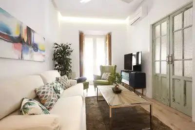 Image de Reina Sofía Boutique - MadFlats Collection