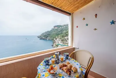 Maison avec 2 chambres, vue sur la mer Meublé Balcon, Wi-Fi gratuit, climatisation