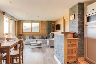 Image de Charmant duplex 4 pièces, 7 pers, pied des pistes, garage et wifi à Méribel