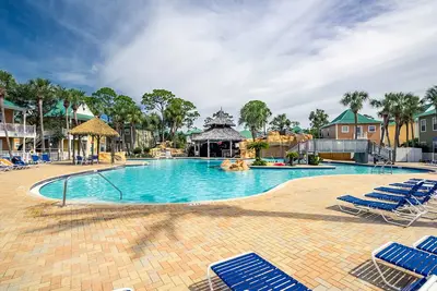 Image de Perdido Sunrise 9b 3 Br au Purple Parrot Village Resort par Perdido Key Resort Management