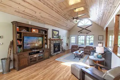 Cabine 2br sur App Mtn avec de grandes vues, bain à remous, Fire Pit, Xbox - Près de Blowing Rock et Boone