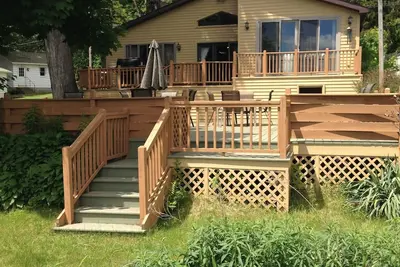 Image de Calme Get Away sur le lac! Kayaks et équipements de pêche fournis