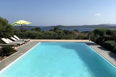 Image de Pinarrellu, Porto-Vecchio, calarossa, Pleine vue mer, plage 7mn à pied, très calme