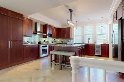 Image de Marlin Bay Resort & Marina - Maison entièrement meublée - Idéal pour les escapades en famille