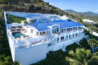 Image de Paradiso: Brand New 6 bedron la colline dans Oyster Pond | Propriétés de l'île