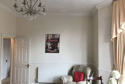 Image de Wsm. Beau grand appartement ensoleillé avec vue sur la mer. Proche plage et commodités.