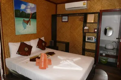 Image de Bungalow Tropical 2 chambres, piscine jacuzzi, 5 min plage Petit Dej Offert!