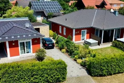 Image de Bungalow confortable de 75 m2 pouvant accueillir jusqu'à 6 personnes