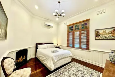 Image de Superbe maison de style Fédération dans une maison à West Perth avec wifi et parking gratuit