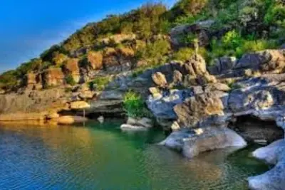 Image de The Cottage By The Creek - 10 beaux acres avec accès privé à un ruisseau