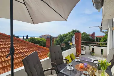 Image de Appartement romantique et moderne - Vue sur la mer / Wi-Fi / Parking