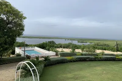 Image de Belle villa de 3 chambres avec piscine, donnant sur la mer des Caraïbes