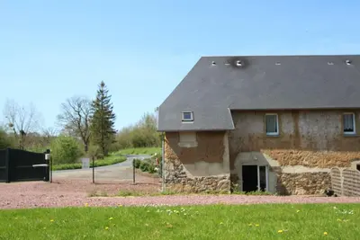Image de Maison Mitoyenne avec Sauna Jacuzzi et Animaux Acceptés