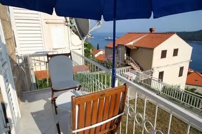 Image de Appartement de trois chambres avec le balcon et la vue sur le mer Dubrovnik (A-9099-b)