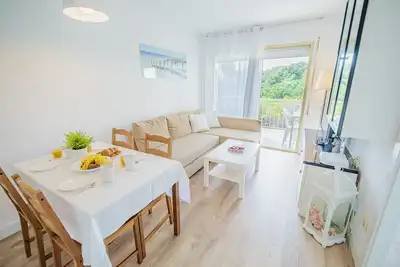 Appartement familial Leomar, wifi et piscine swinmimg
